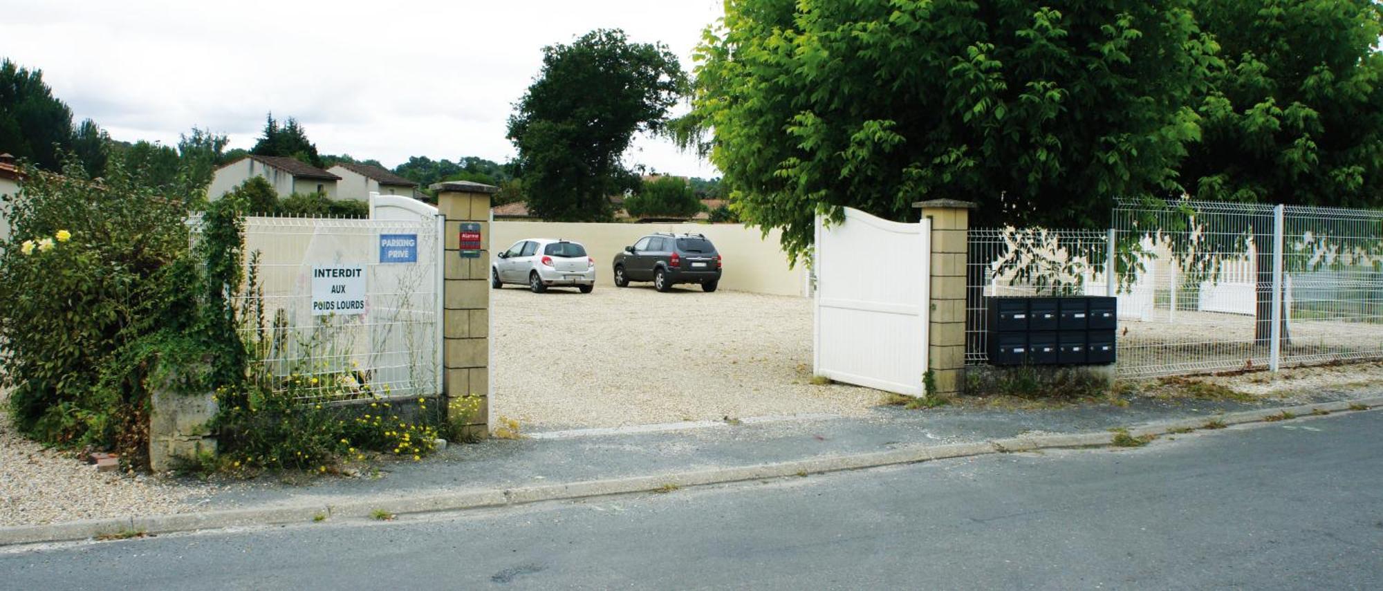 Chambre Les Gites De La Gare Mussidan Exterior photo